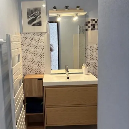 De 32 M2 Pour 3 Personnes Pied Des Pistes Lits Faits Serviettes Fournies * Les Deux Alpes